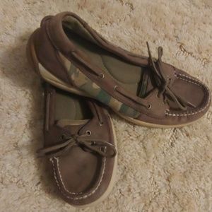 Brown and camo Sperry's